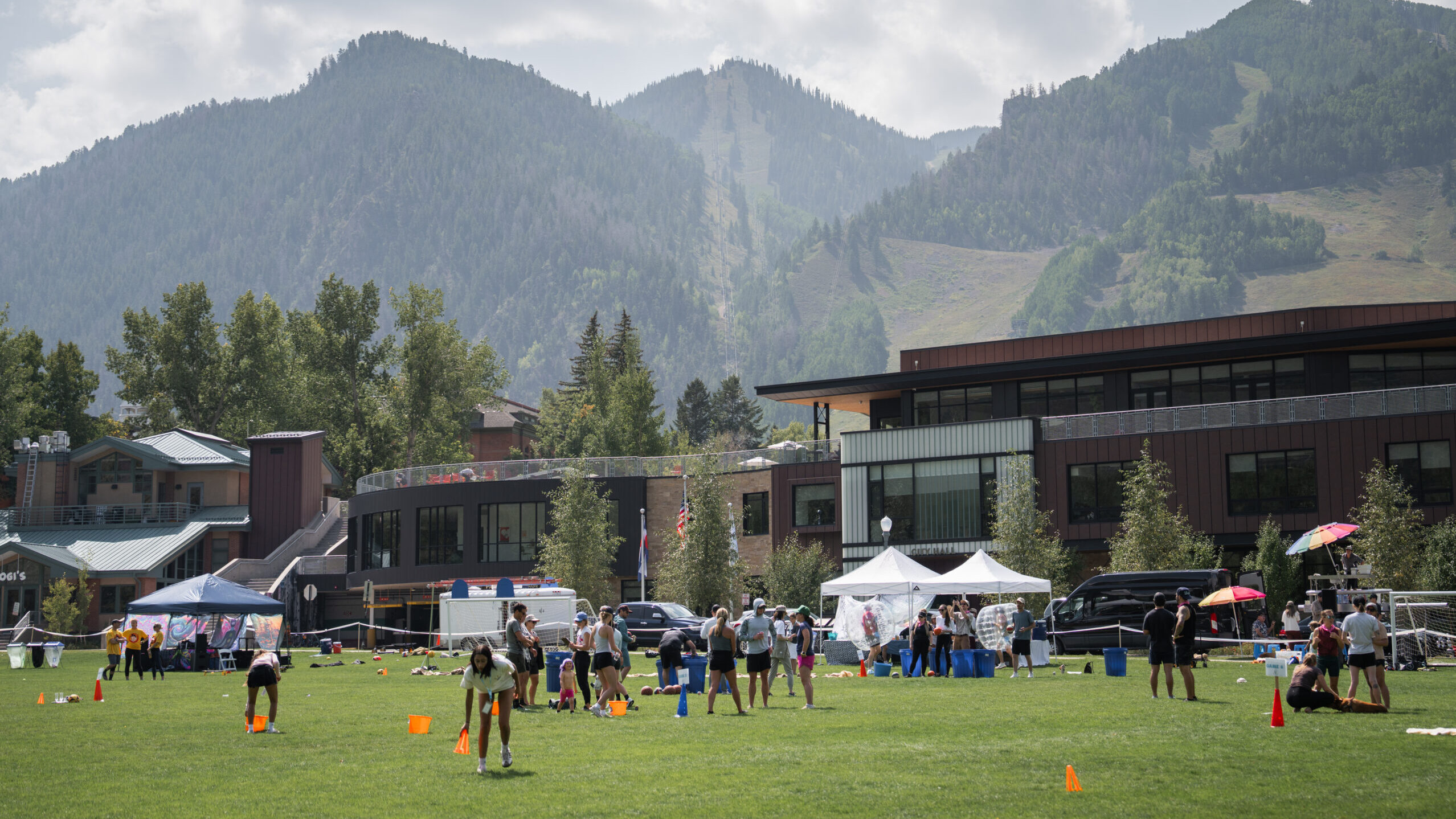 corporate retreat photography Aspen mountain setting